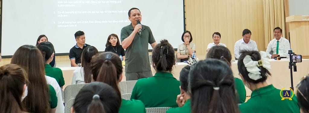 Nguyễn Mạnh Dương - Môi trường học tập lấy học sinh làm trung tâm