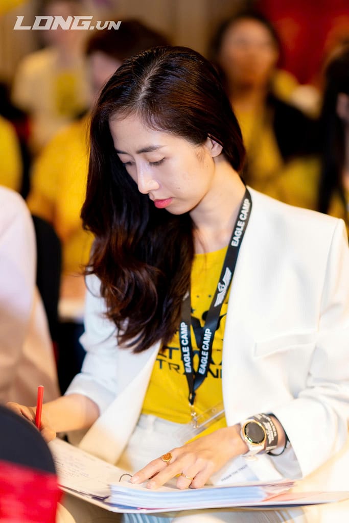 An Phạm chia sẻ tại workshop marketing hiệu suất